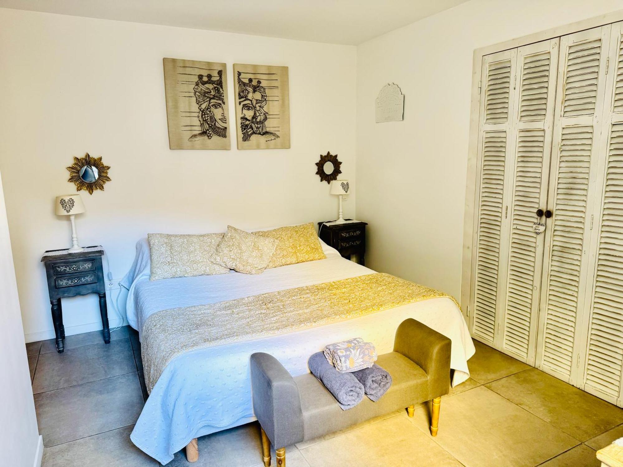 Petit Reve Apartment ลีล-ซูร์-ลา-ซอร์ก ภายนอก รูปภาพ