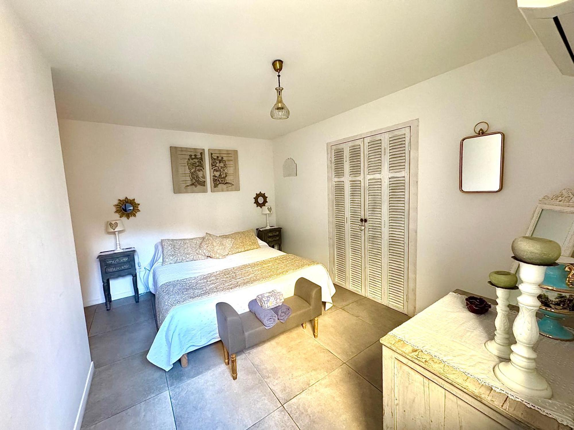 Petit Reve Apartment ลีล-ซูร์-ลา-ซอร์ก ภายนอก รูปภาพ